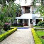 entrada Hotel Villa Casuarinas  Cómo llegar, Opiniones, Teléfono, Ubicación, Reserva y Fotos – Mi Vida Viajera